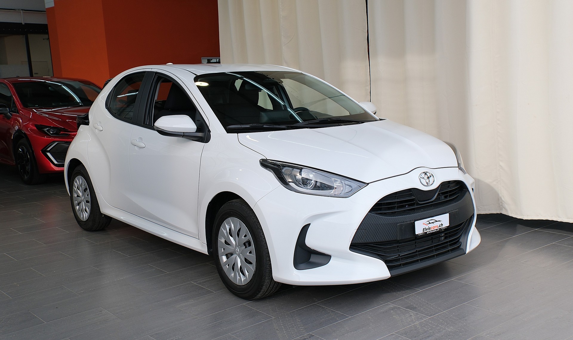 TOYOTA Yaris 1.5 Comfort e-CVT-image-27