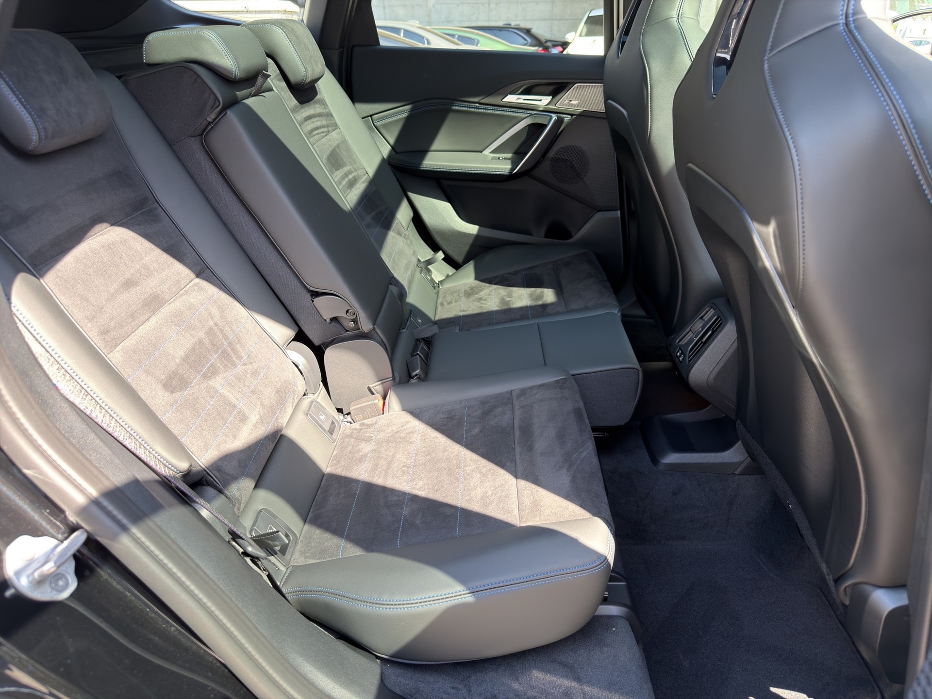 BMW X1 xDrive M35i-image-22