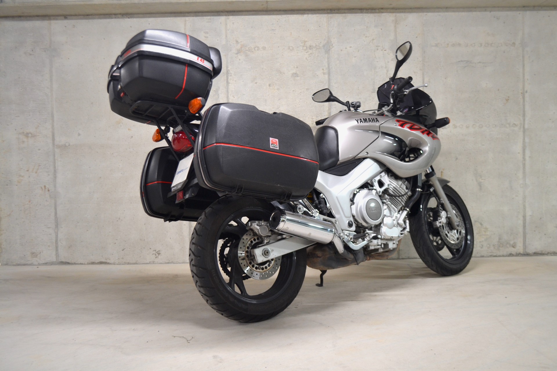 YAMAHA TDM 850-image-3