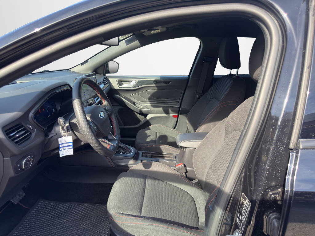 FORD Focus Station Wagon 1.0i EcoB Hybrid 155-image-8