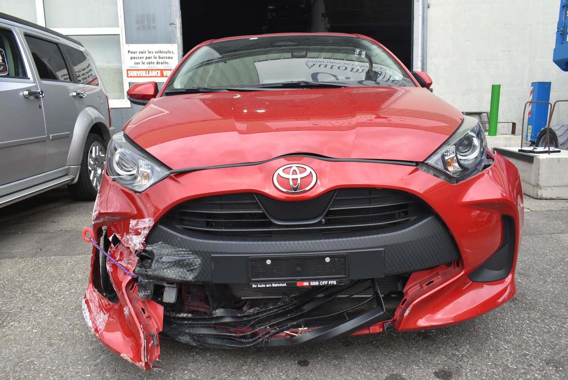 TOYOTA Yaris 1.5 Comfort e-CVT-image-7