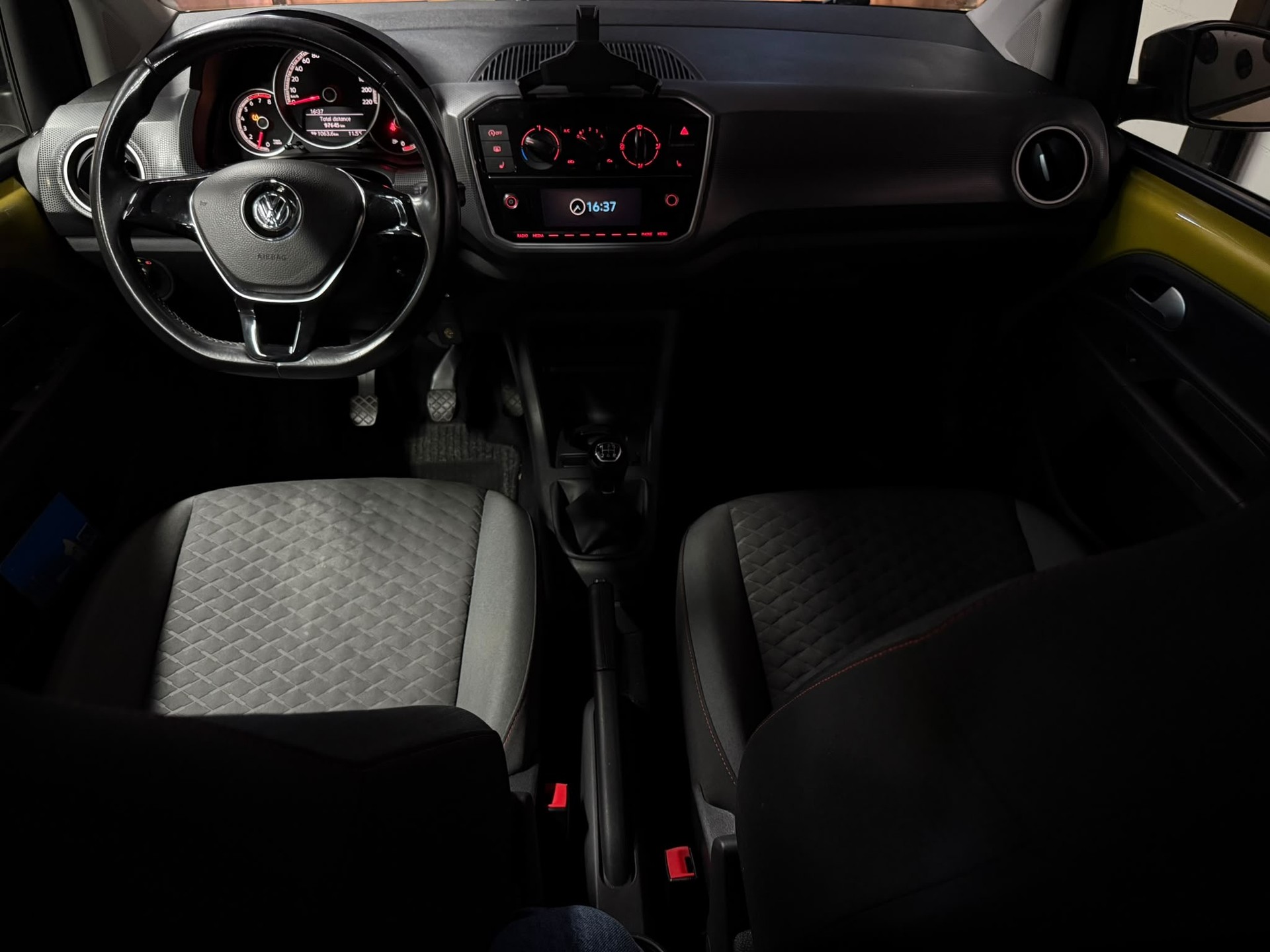 VW Up 1.0 BMT move up-image-10