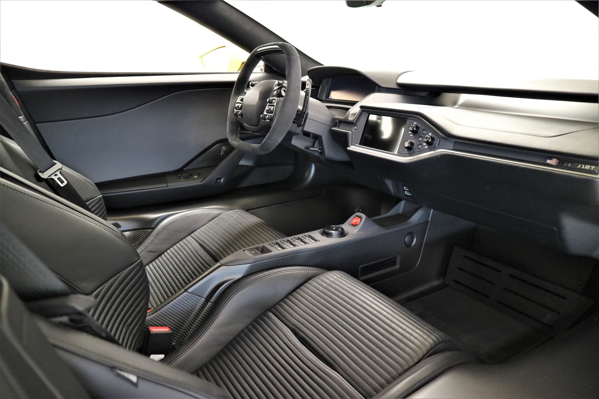 FORD GT-image-5