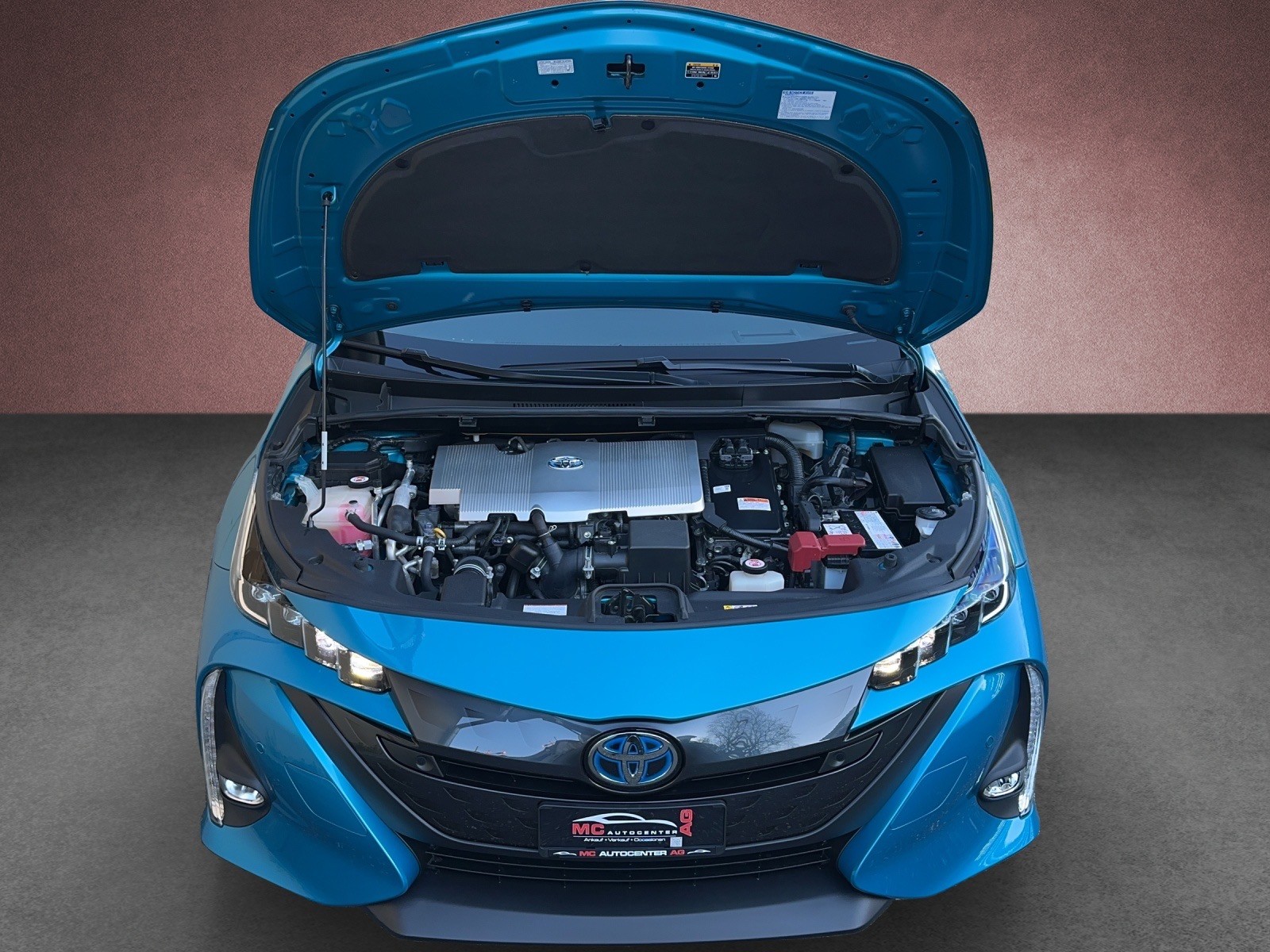 TOYOTA Prius 1.8 VVT-i Plug-in Hybrid-image-14