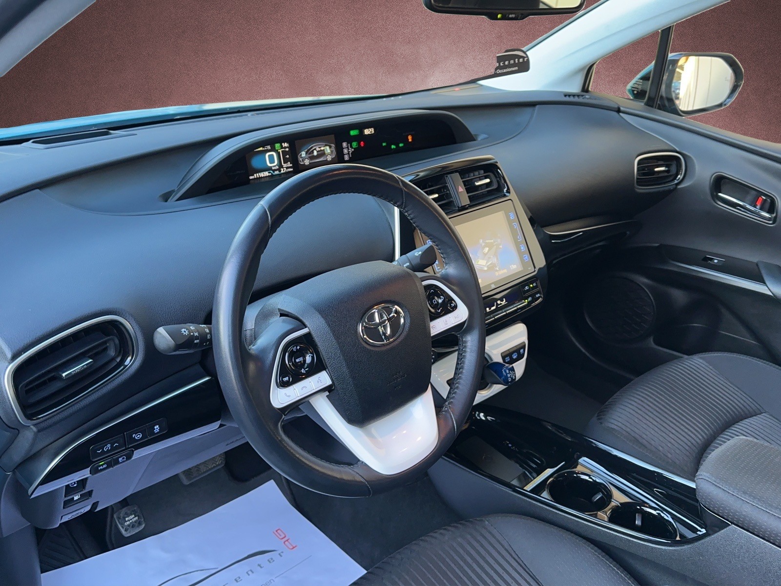 TOYOTA Prius 1.8 VVT-i Plug-in Hybrid-image-6