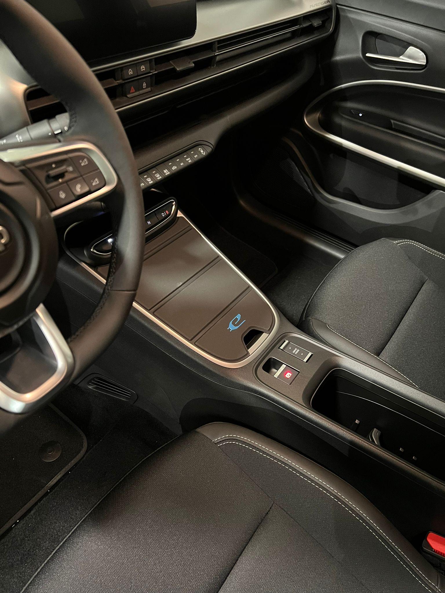 JEEP Avenger Altitude-image-2