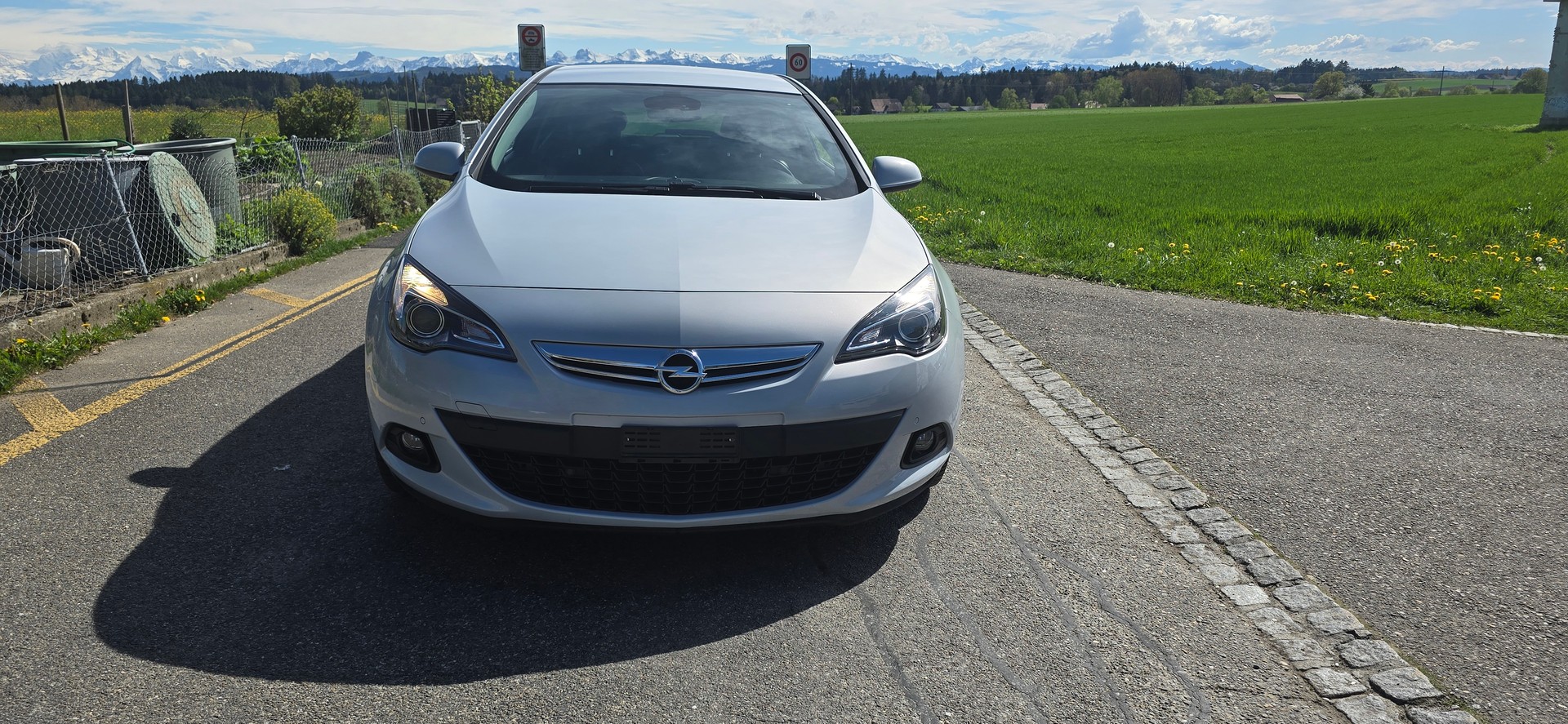 OPEL Astra GTC 1.6i 16V Sport-image-2