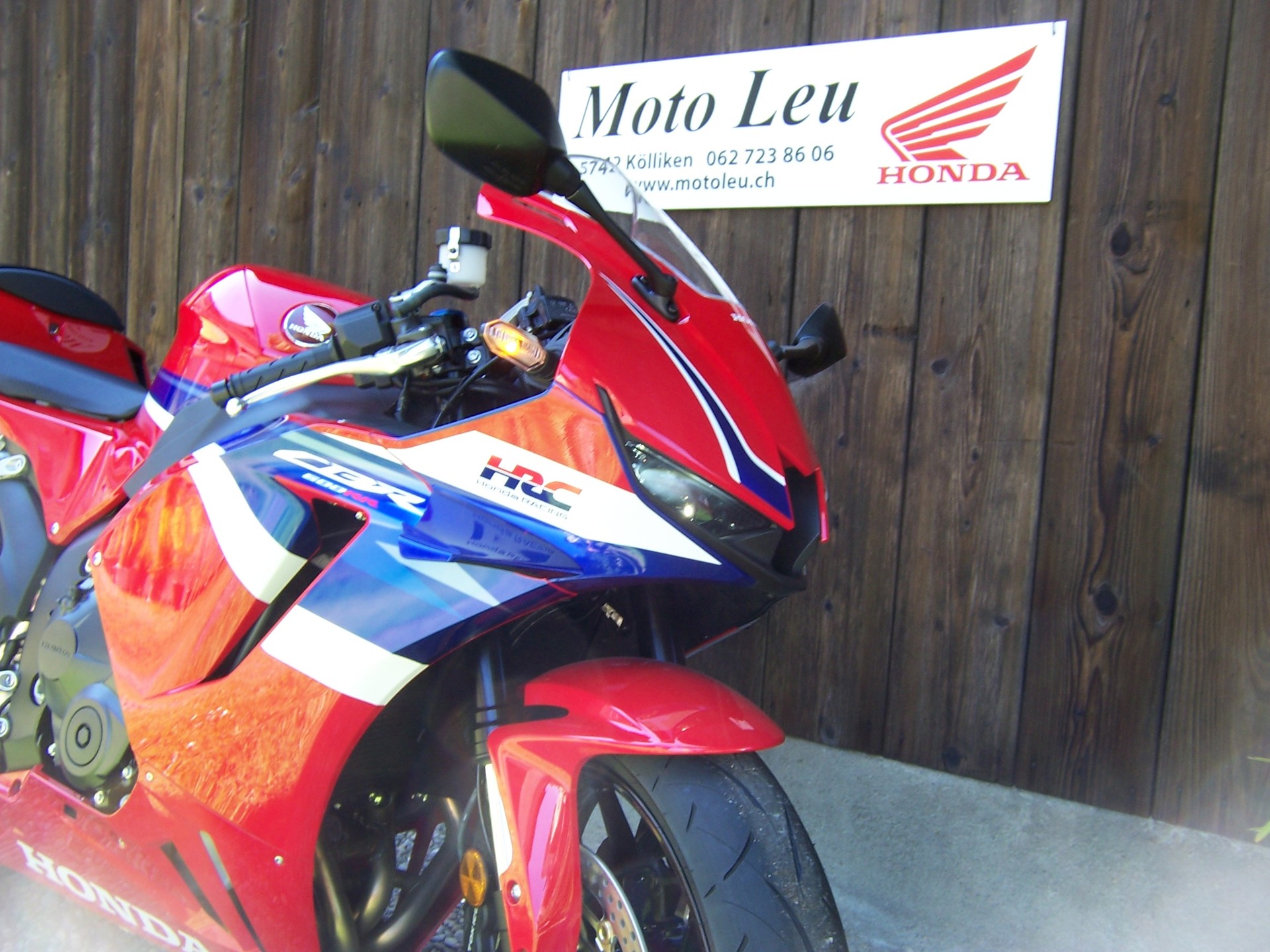 HONDA CBR 600 RR-image-1