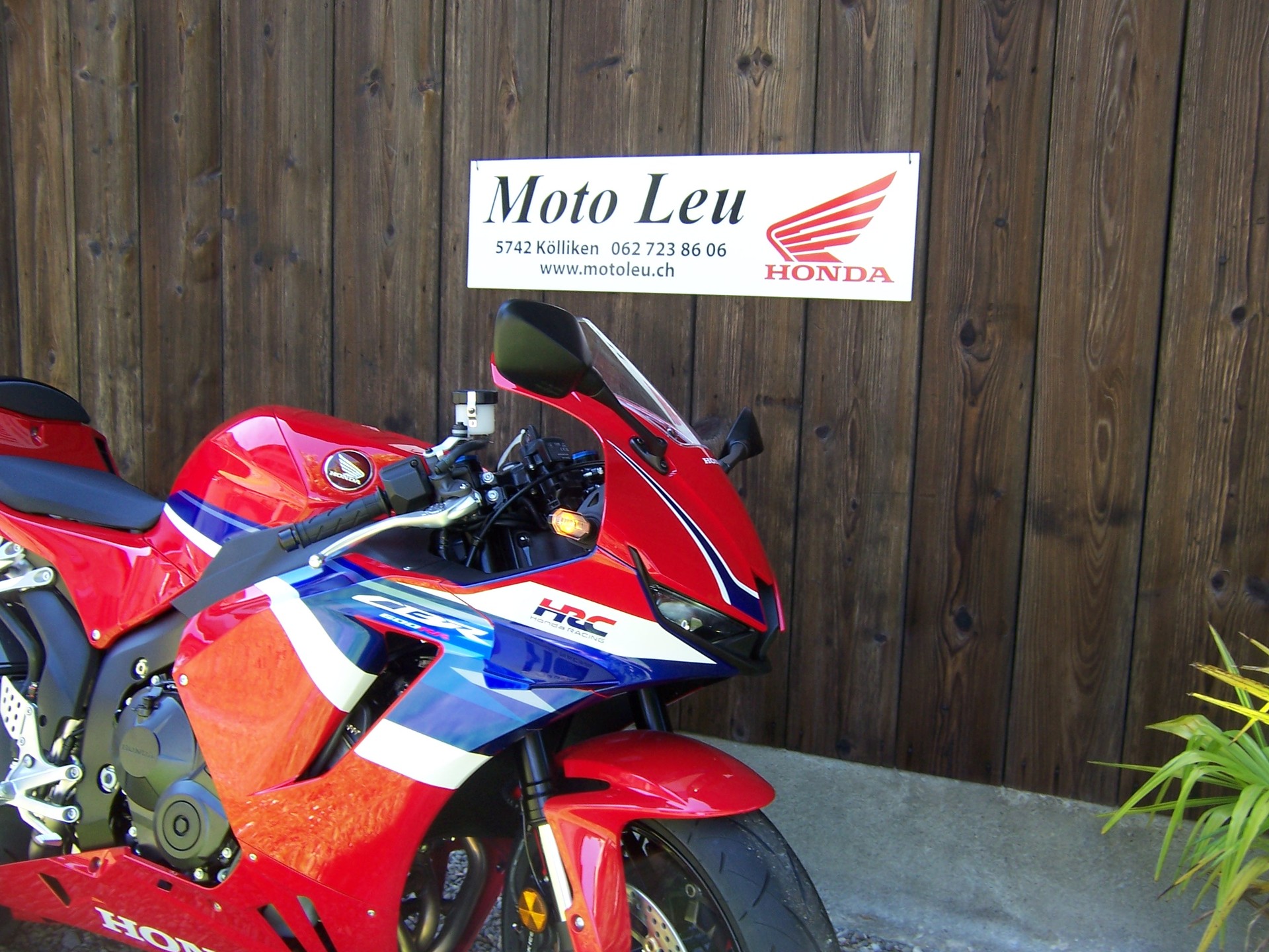 HONDA CBR 600 RR-image-9