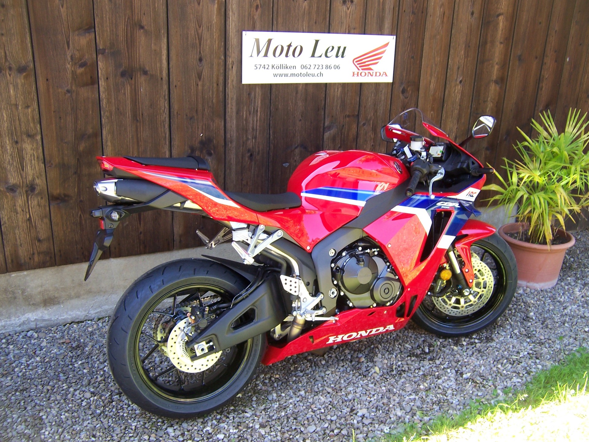 HONDA CBR 600 RR-image-10