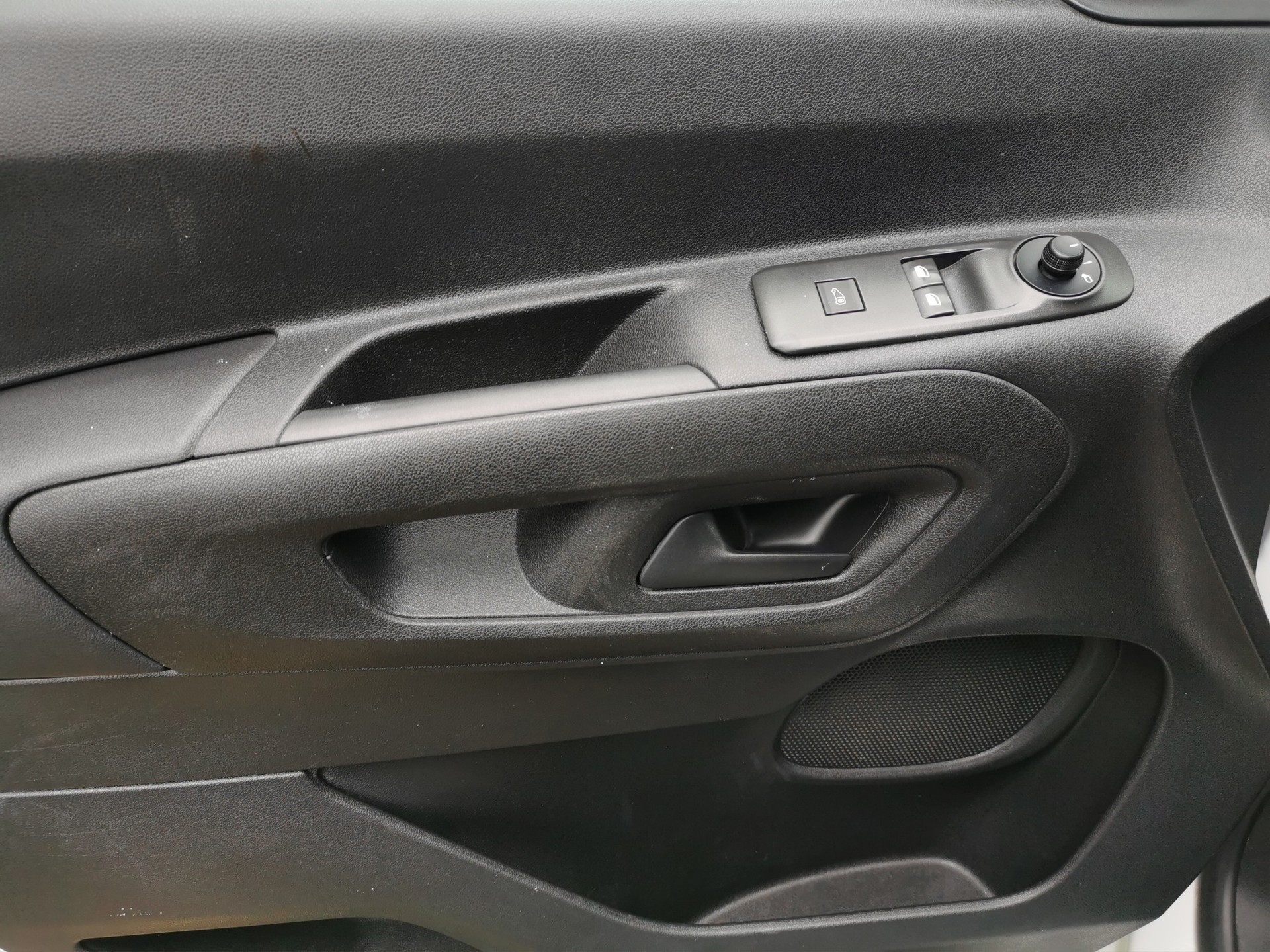 CITROEN Berlingo Van 1.5 Blue HDi 75 Control 650kg-image-10