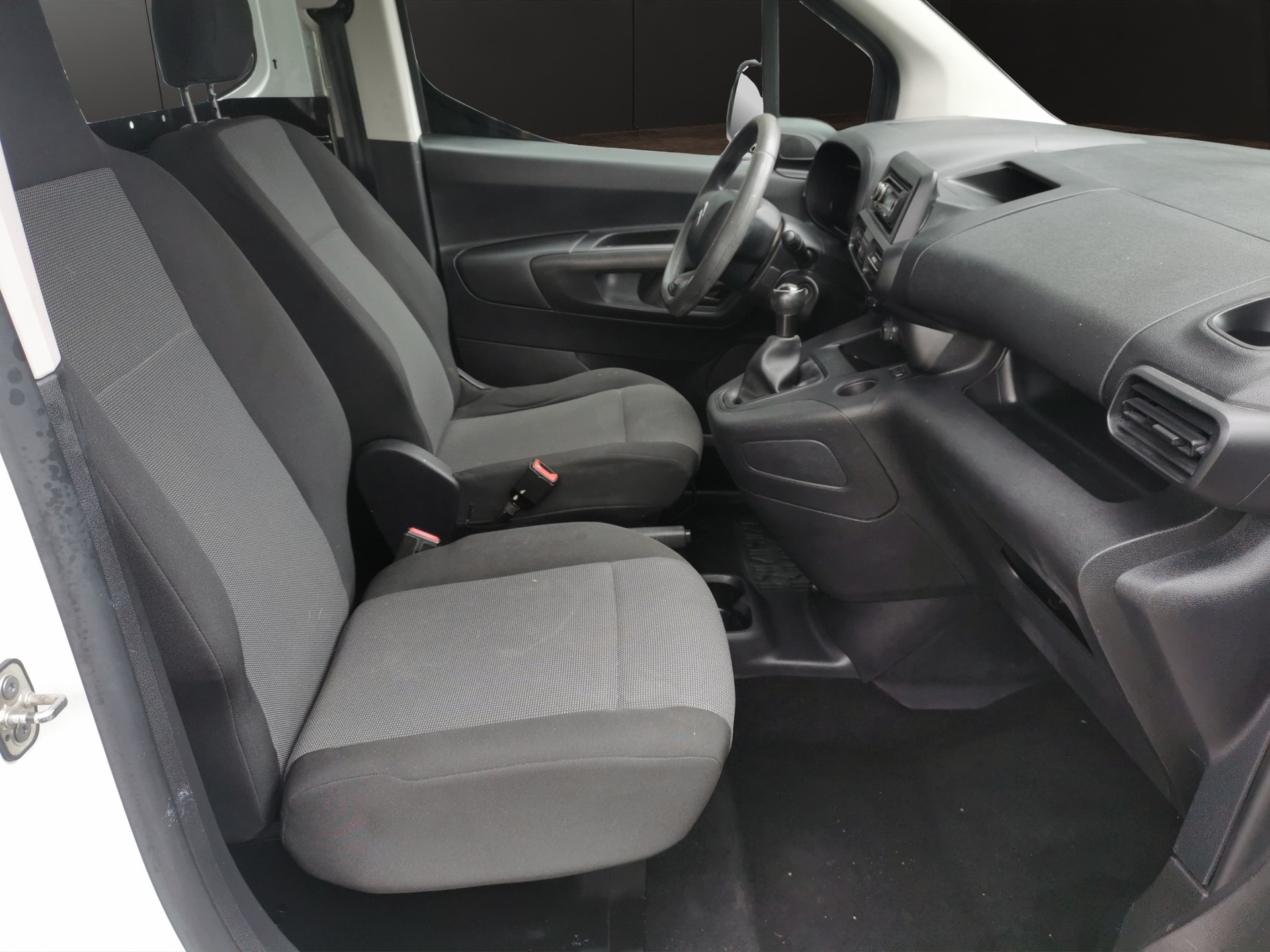 CITROEN Berlingo Van 1.5 Blue HDi 75 Control 650kg-image-11