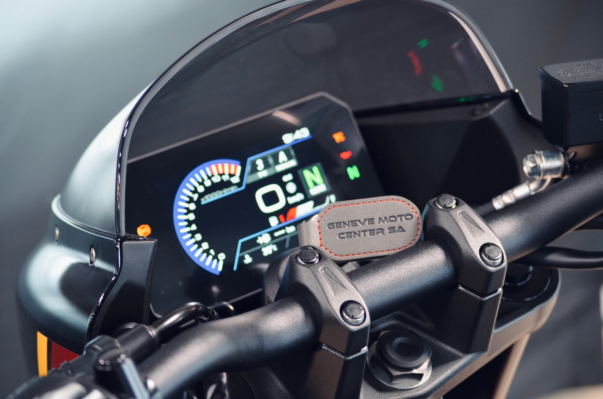 SUZUKI GSX800 (8TT)-image-12