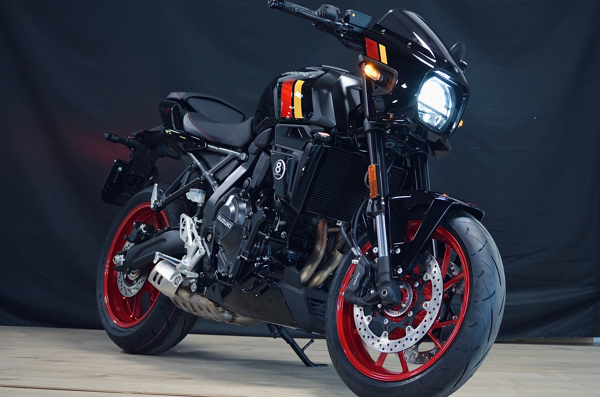 SUZUKI GSX800 (8TT)-image-0