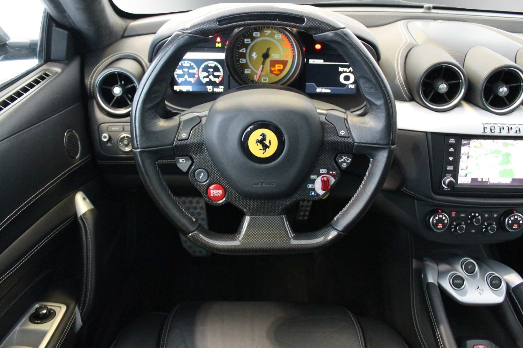 FERRARI FF-image-13