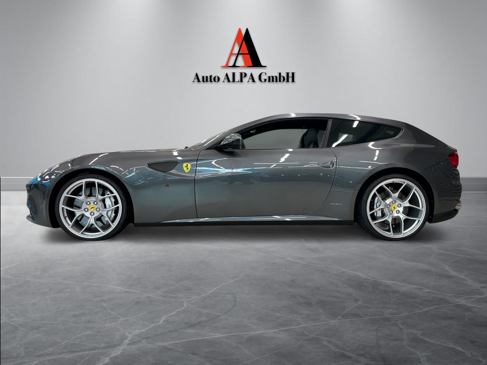 FERRARI FF-image-1