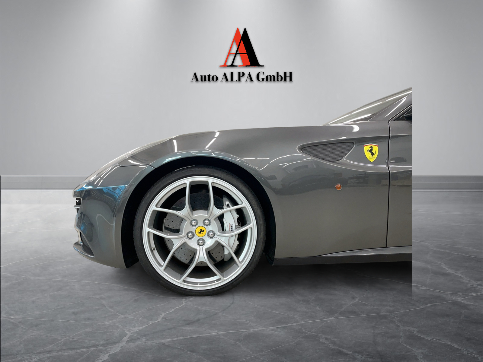 FERRARI FF-image-6