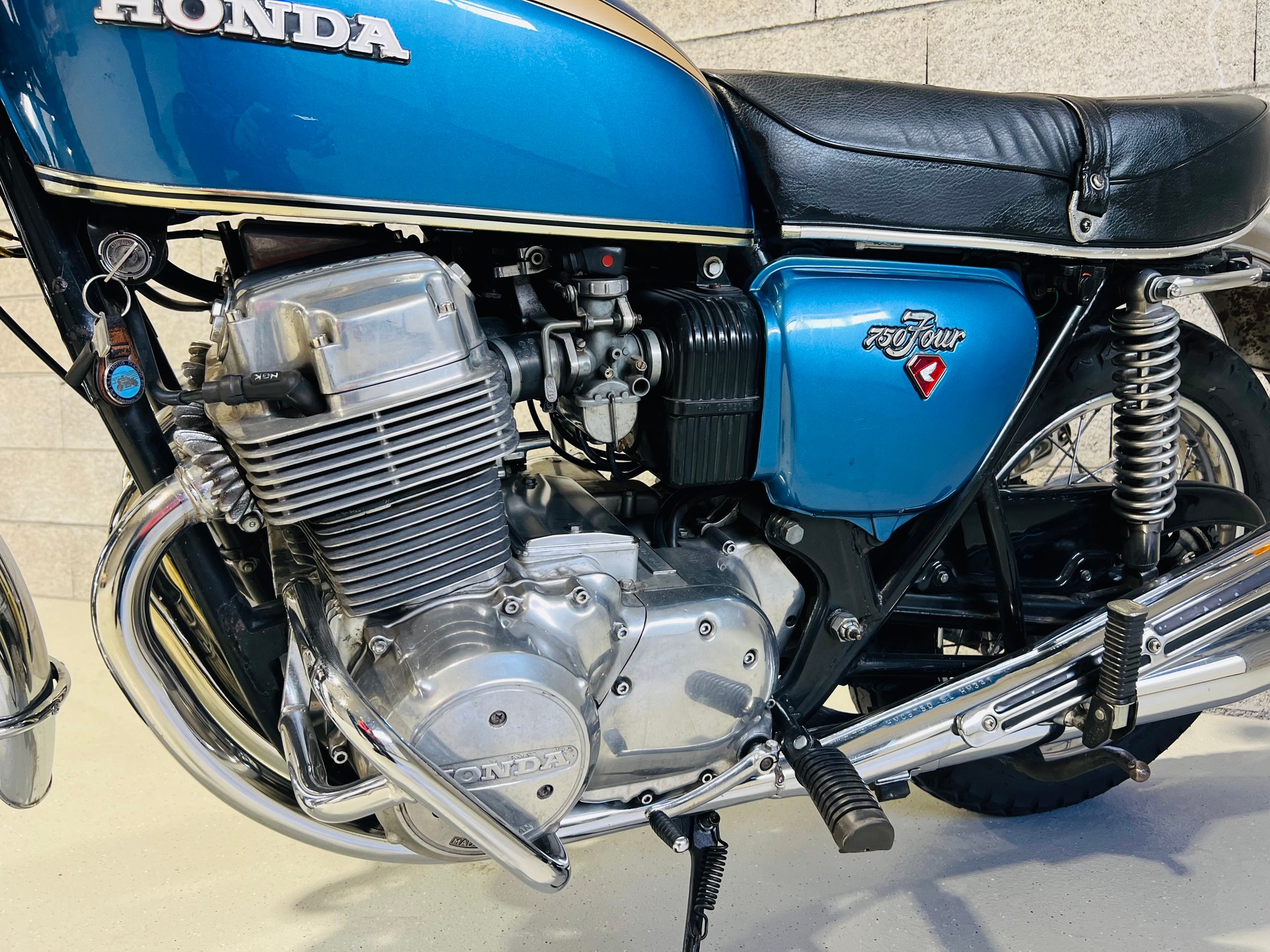 HONDA CB 750 FOUR-image-6