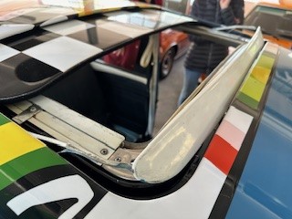 VW Käfer 13-1303 / Künstler-Design-image-8