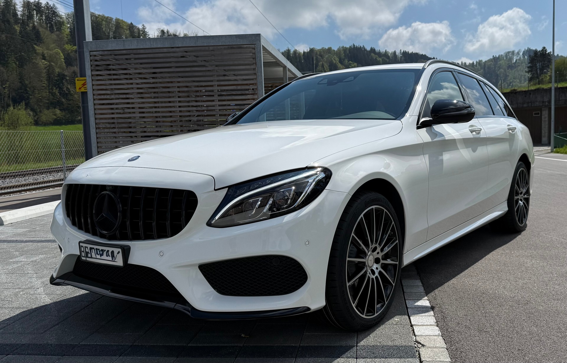 MERCEDES-BENZ C 250 BlueTEC AMG Line 4Matic 7G-Tronic-image-4
