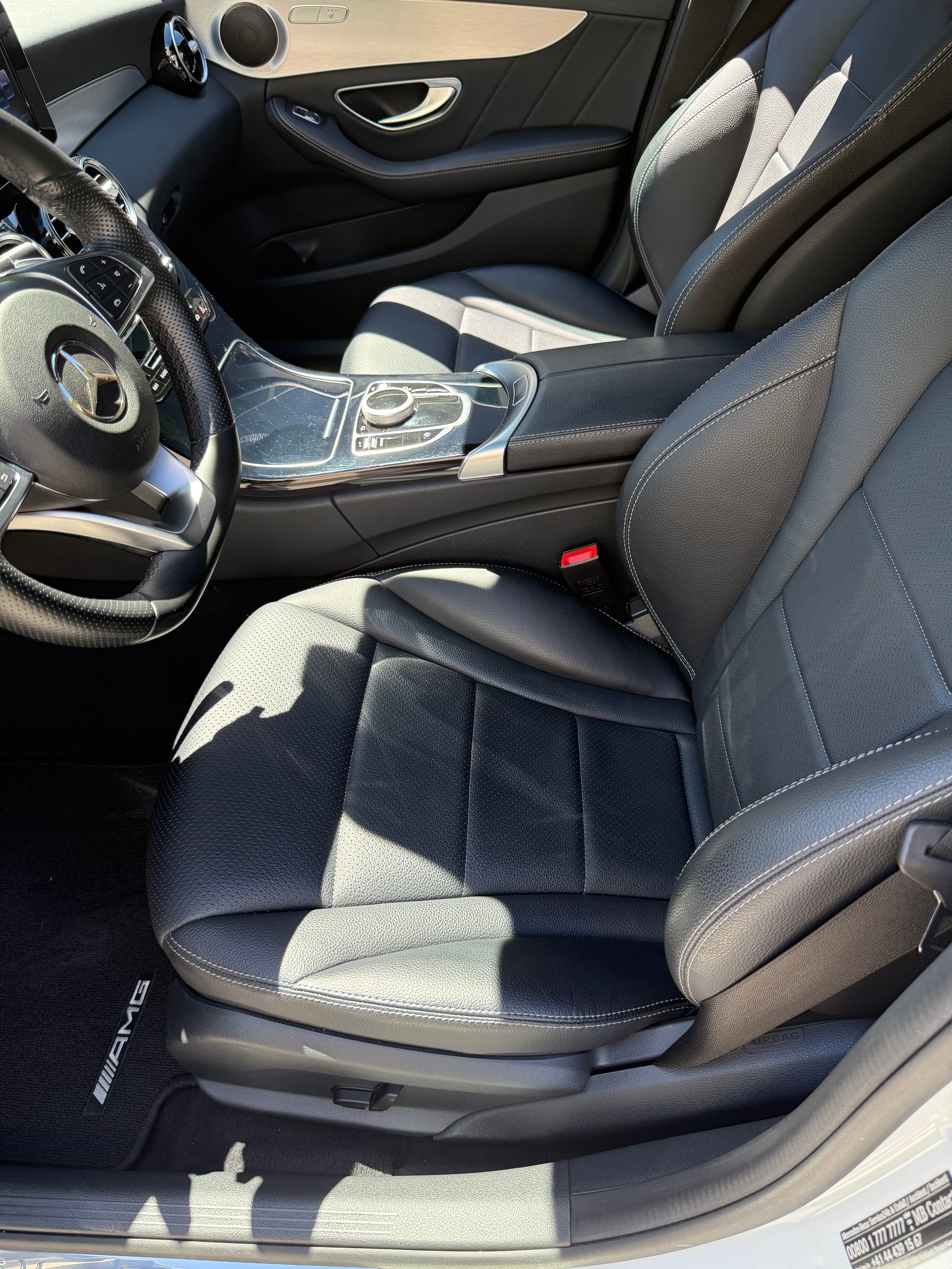MERCEDES-BENZ C 250 BlueTEC AMG Line 4Matic 7G-Tronic-image-8