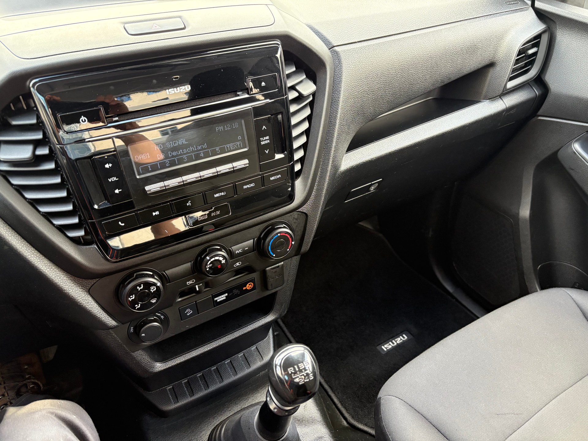 ISUZU D-MAX 1.9 SingleCab N60B 4x4-image-12