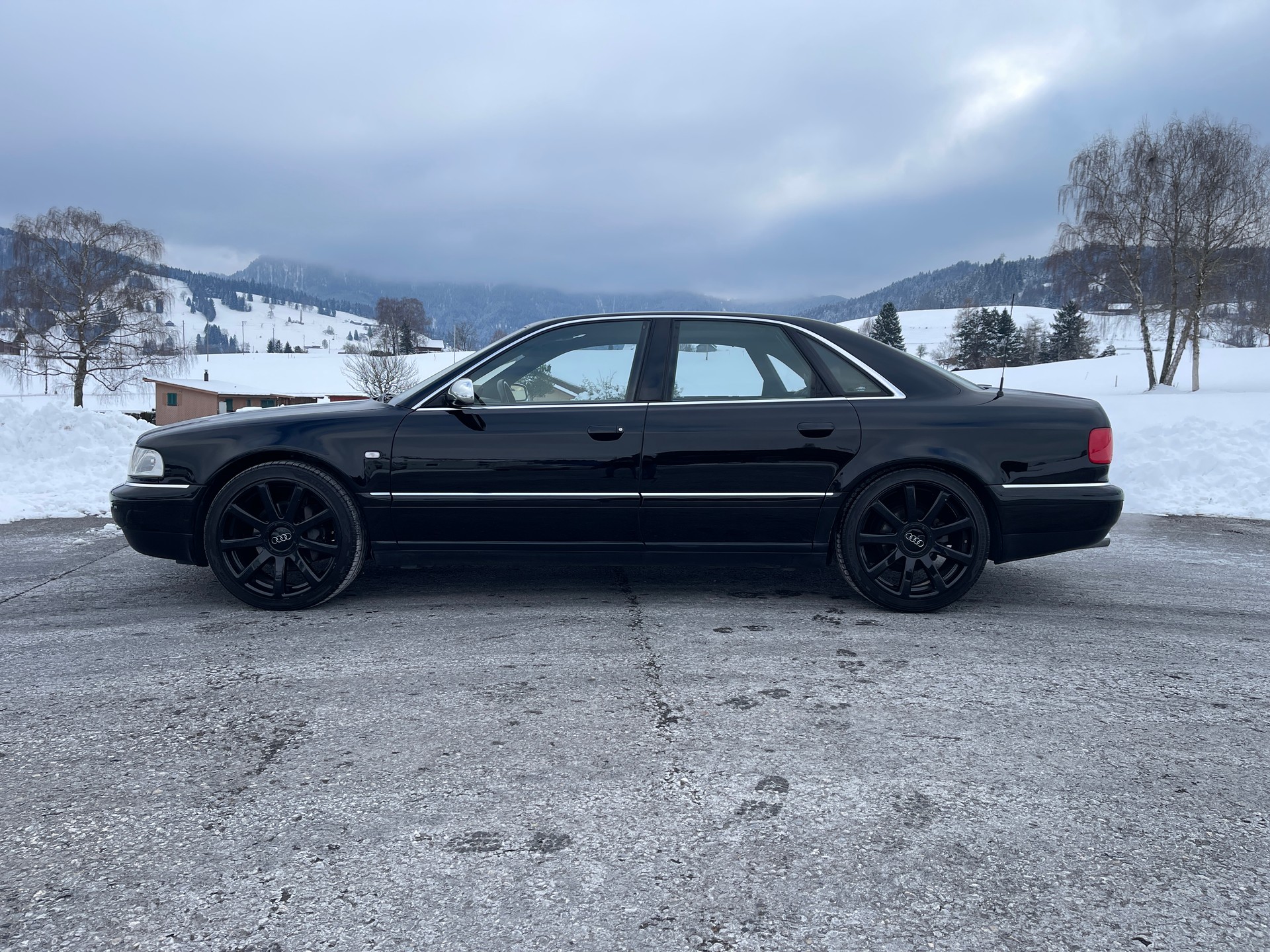 AUDI S8 4.2 quattro-showroom-element-1