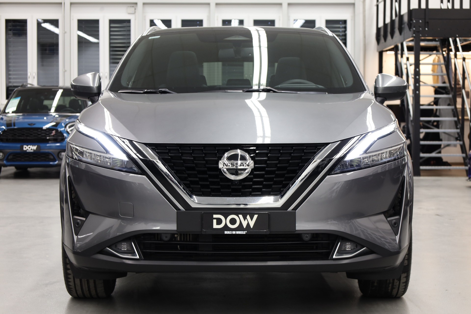 NISSAN Qashqai 1.3 DIG-T Tekna+ 4x4-showroom-element-3