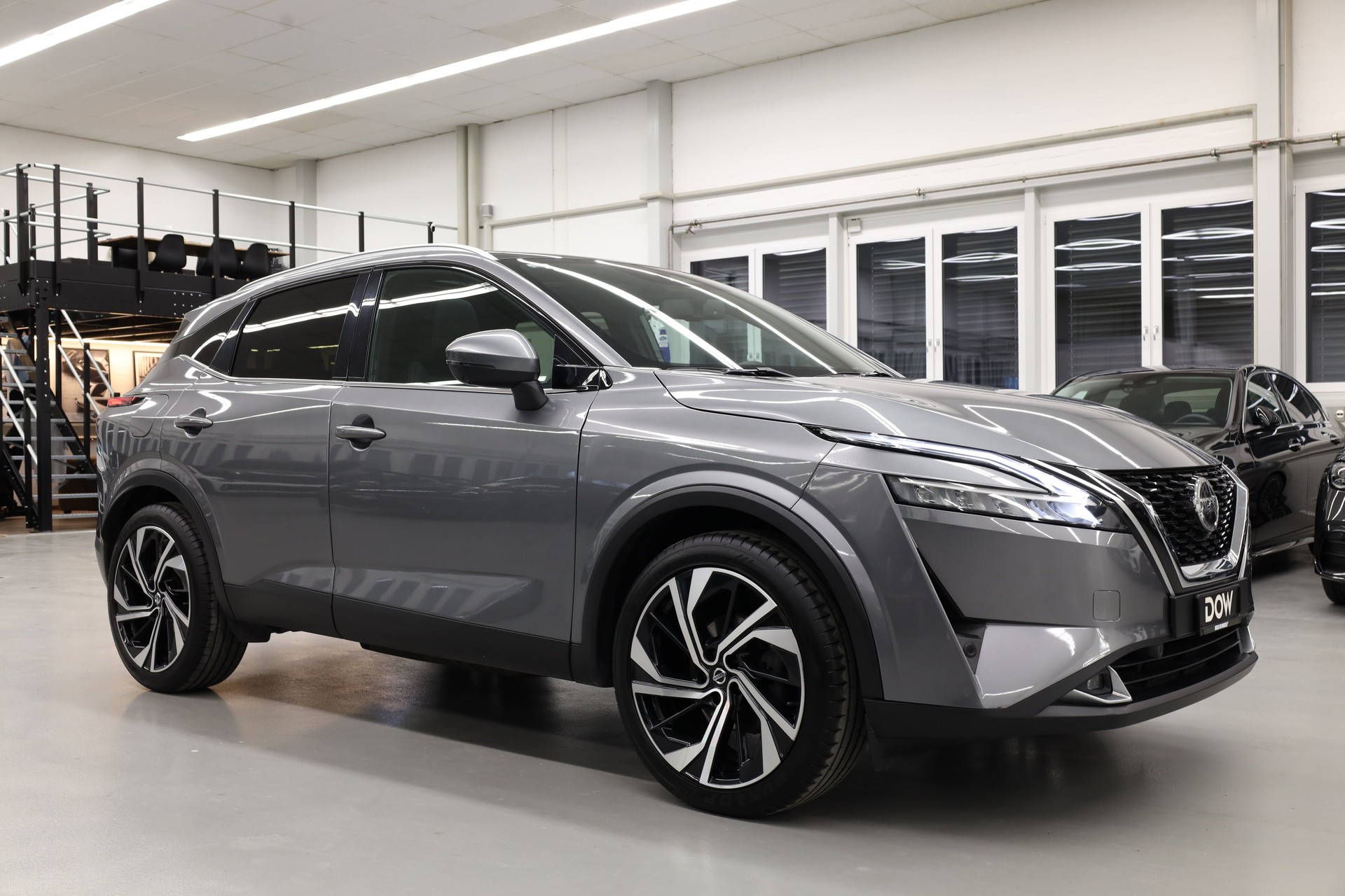 NISSAN Qashqai 1.3 DIG-T Tekna+ 4x4-showroom-element-1