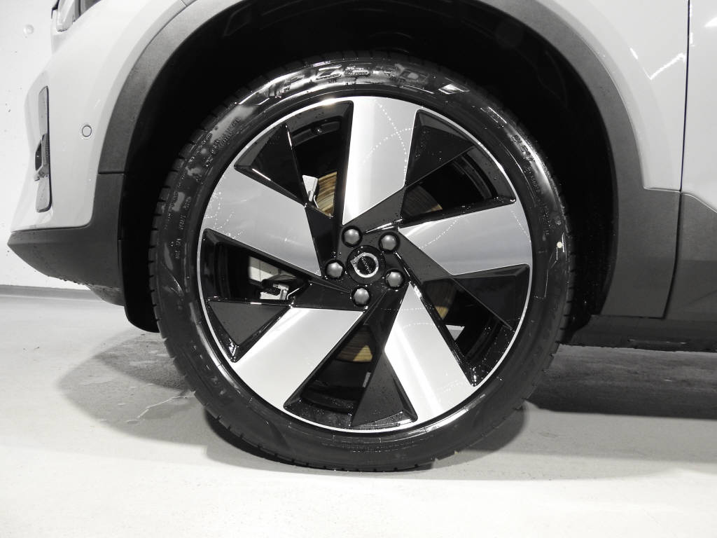 VOLVO EC40 Twin Ultra AWD-showroom-element-3