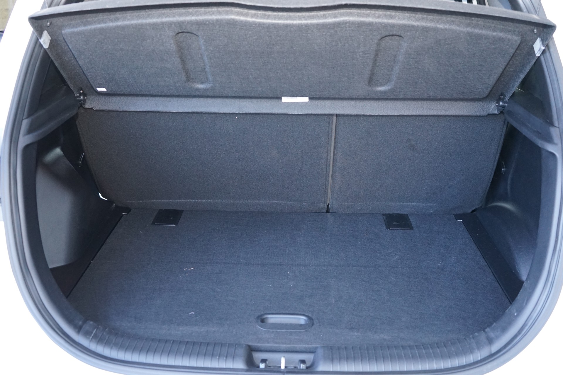 HYUNDAI iX20 1.6 Amplia Automatic-image-13