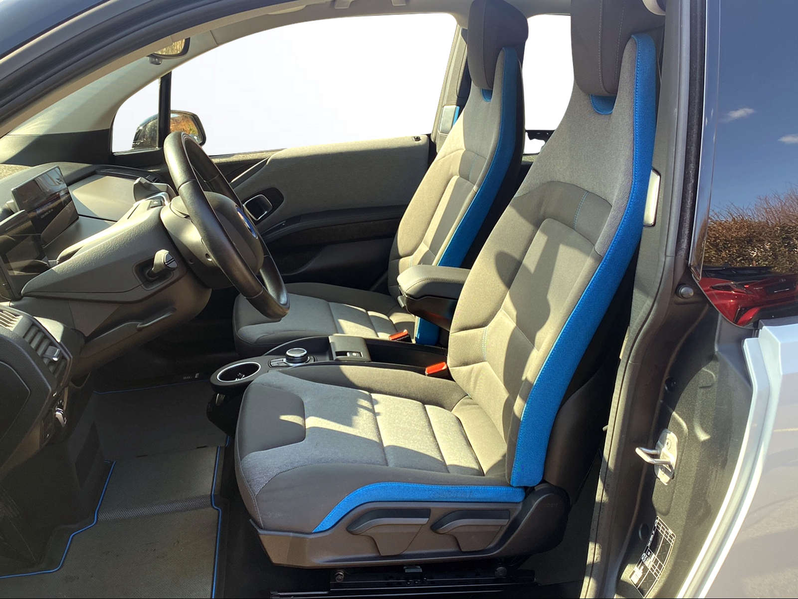 BMW i3 (120Ah)-image-4