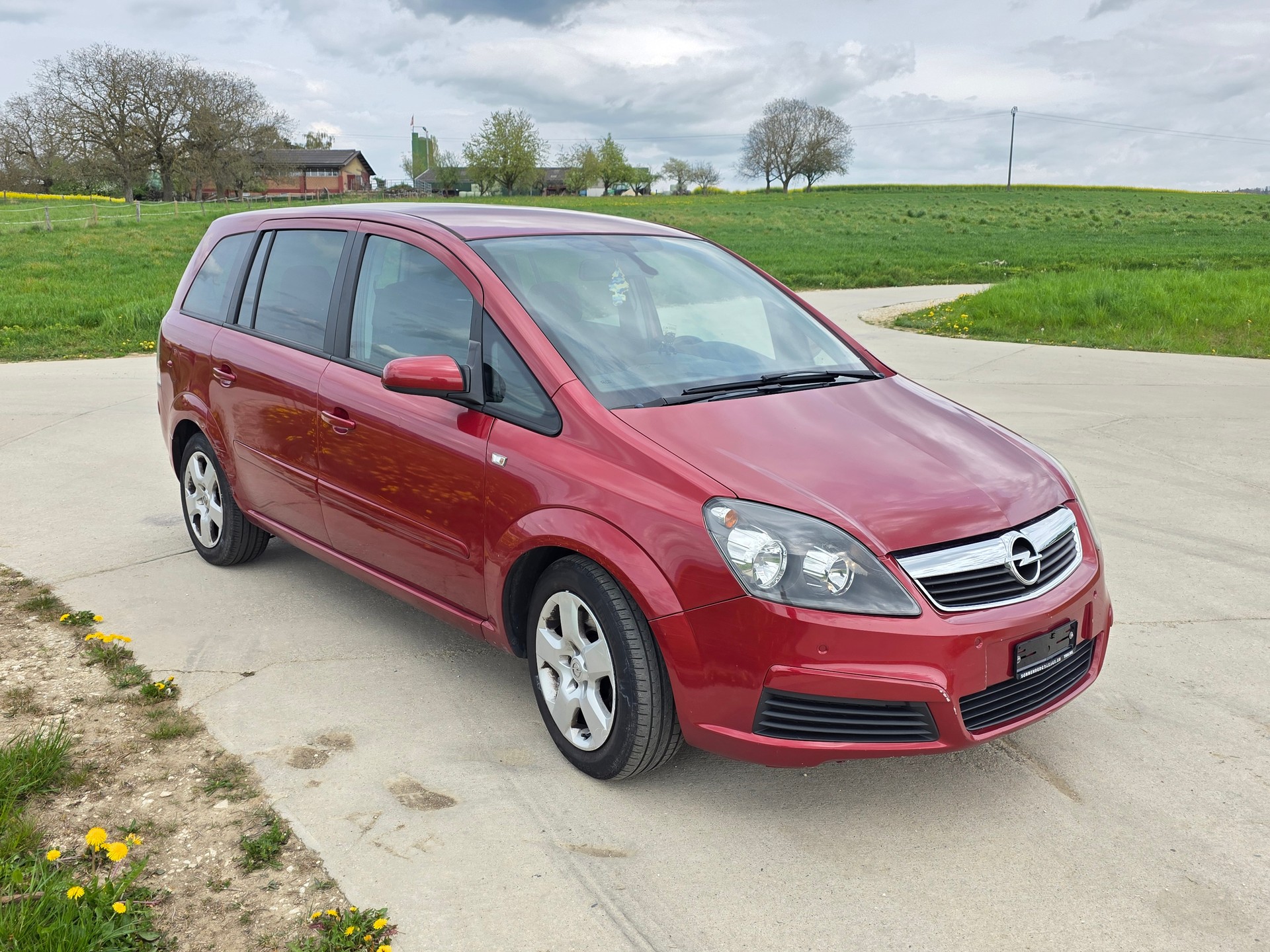 OPEL Zafira 1.9 CDTI (Essentia) Automatic-image-2