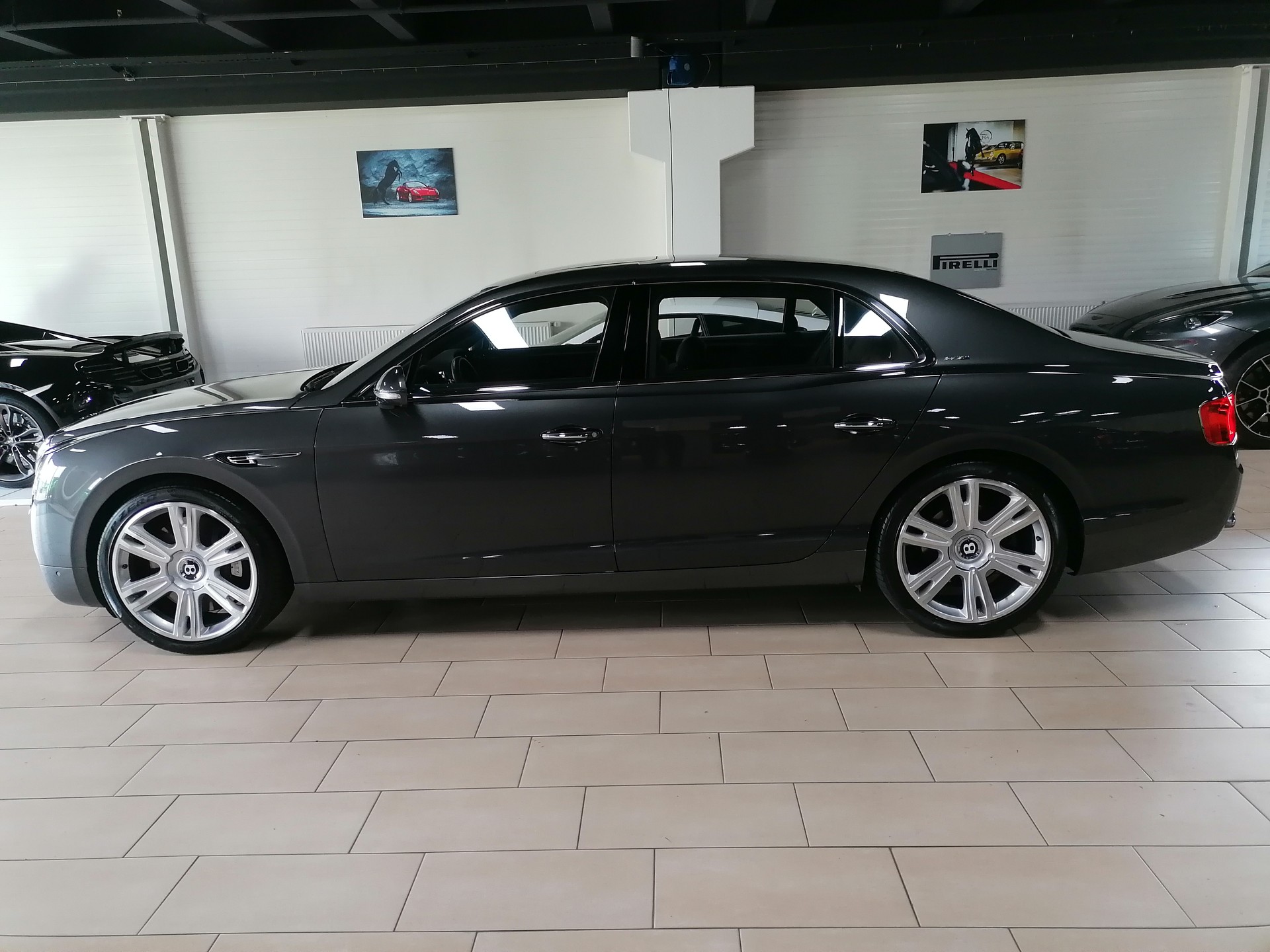 BENTLEY Flying Spur 6.0 V12 CH-Fahrzeug-image-4