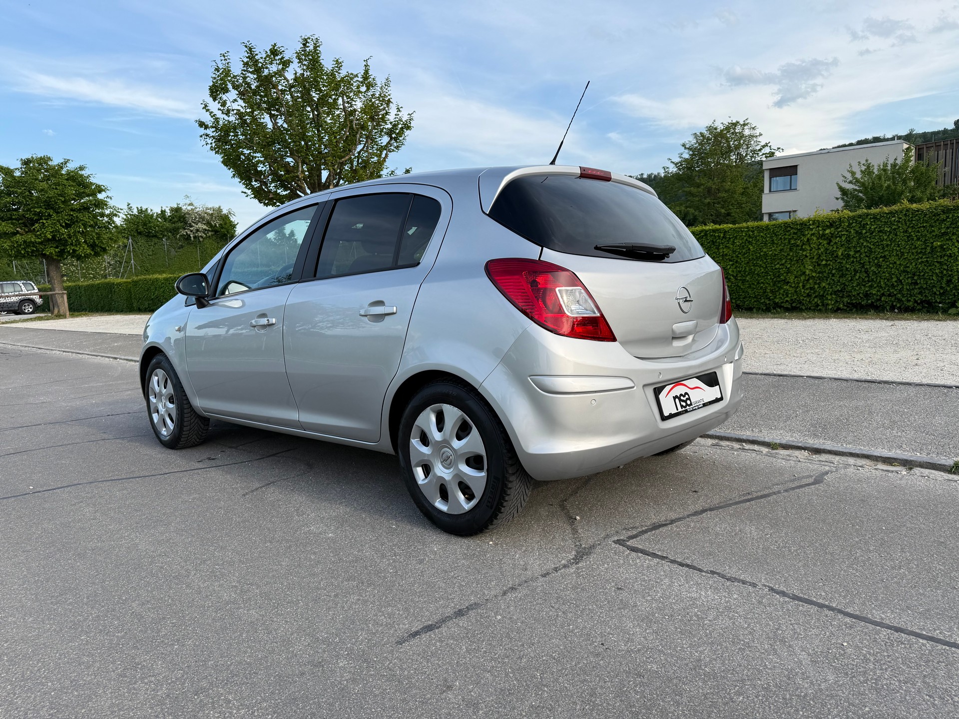 OPEL Corsa 1.4 TP Anniversary Automatic-image-4
