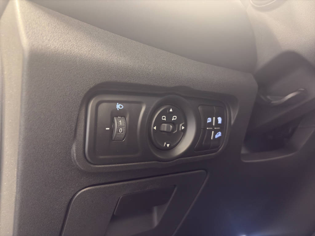 BAW 212 2.0 TD 4WD-image-11