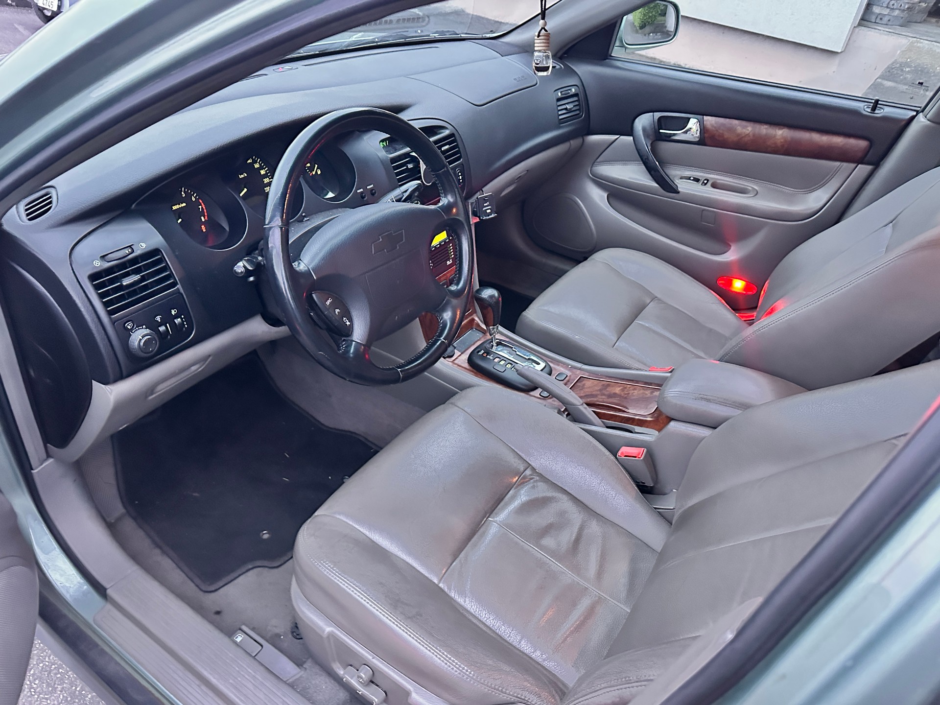 CHEVROLET Evanda 2.0 SX-image-12
