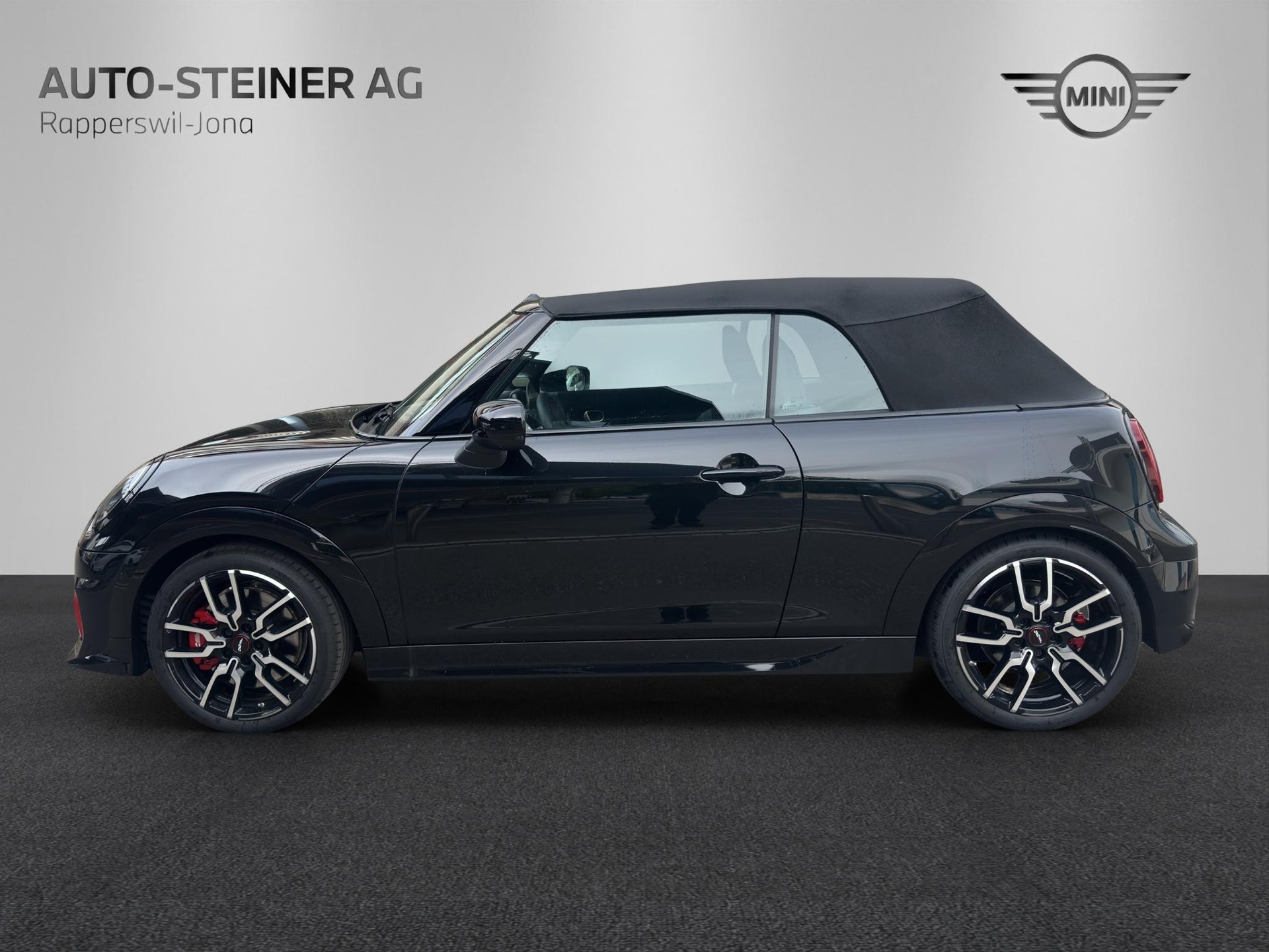 MINI JCW Cabrio-showroom-element-1