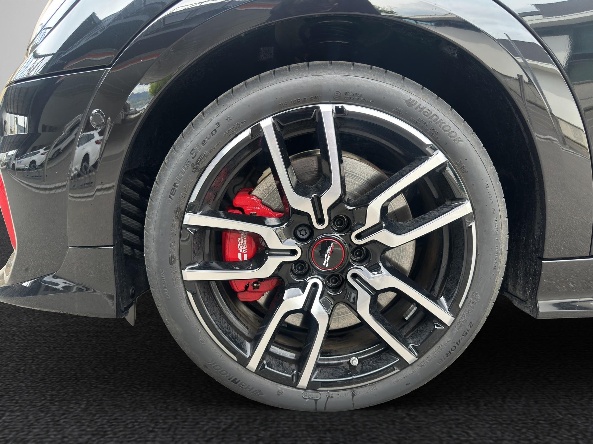 MINI JCW Cabrio-image-9