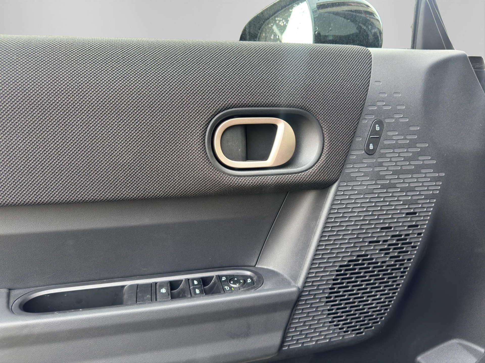MINI JCW Cabrio-image-12