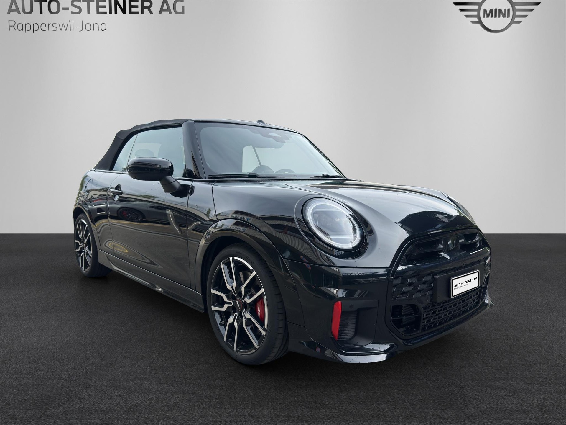 MINI JCW Cabrio-image-6