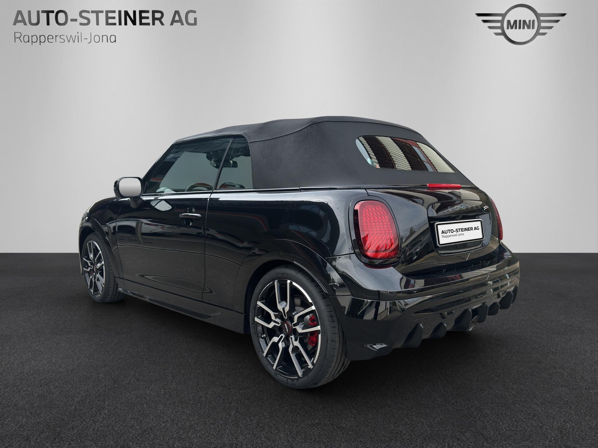 MINI JCW Cabrio-showroom-element-2