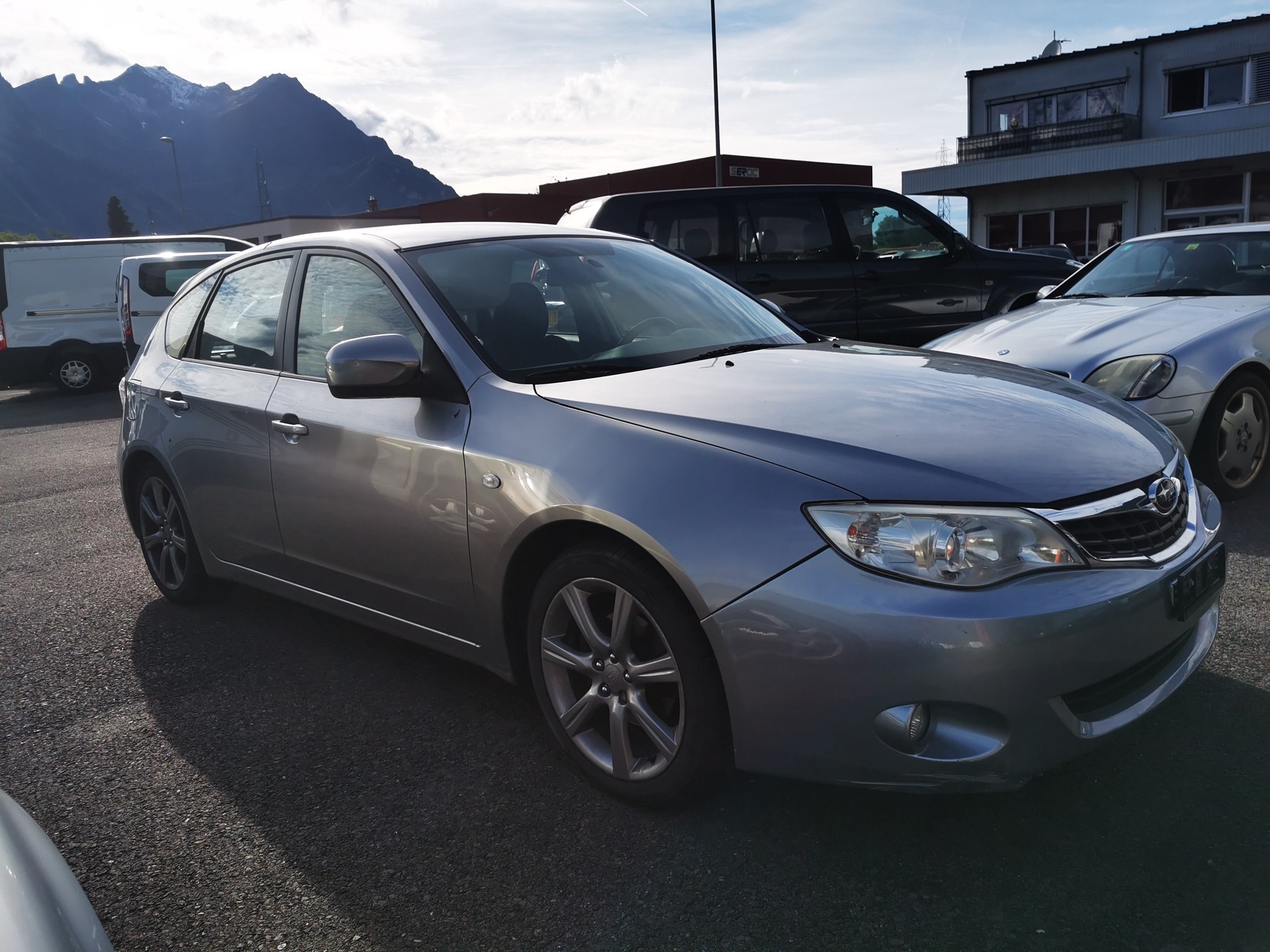 SUBARU Impreza 1.5R Swiss Automatic-image-1