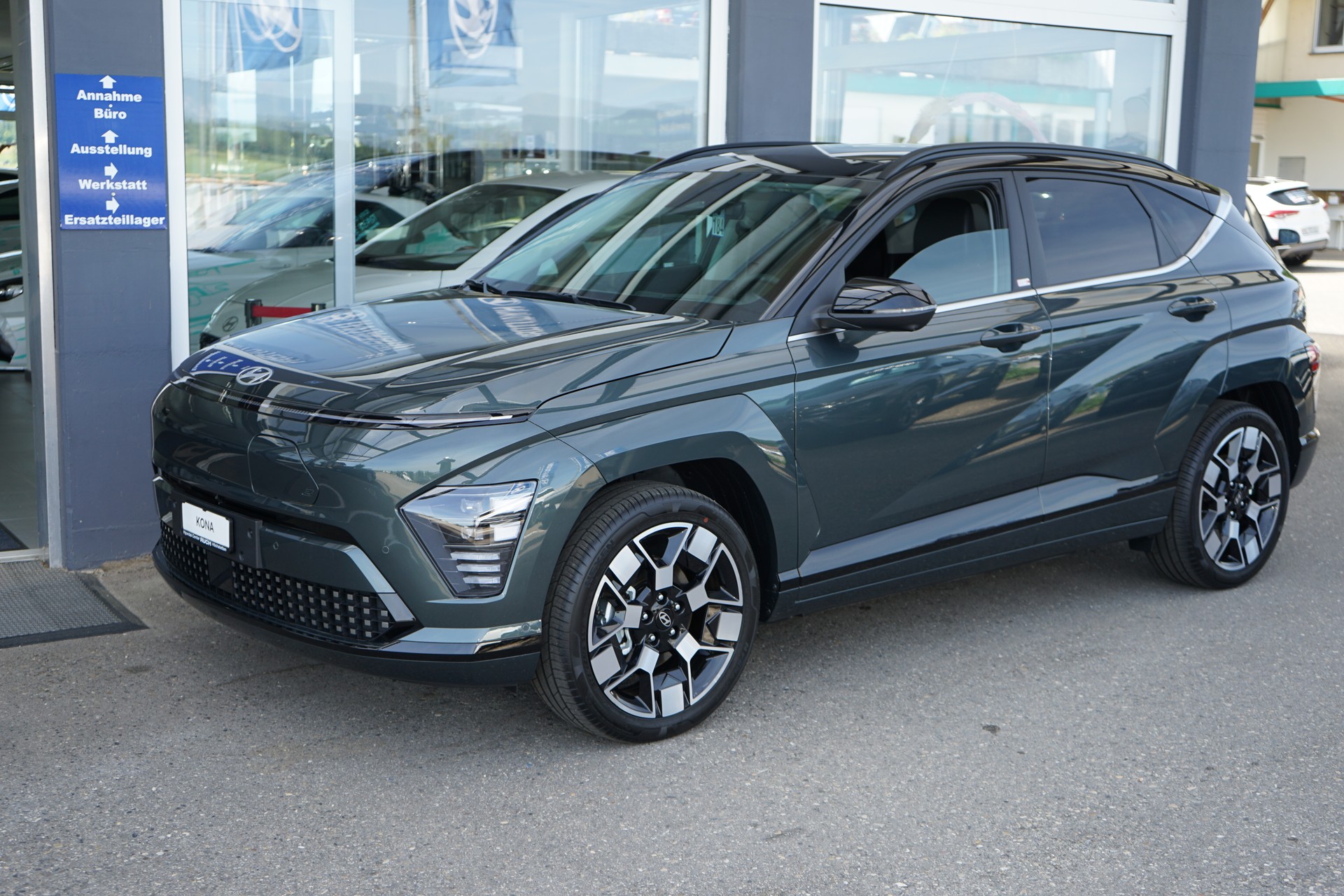 HYUNDAI Kona EV 65.4 kWh Vertex-showroom-element-1