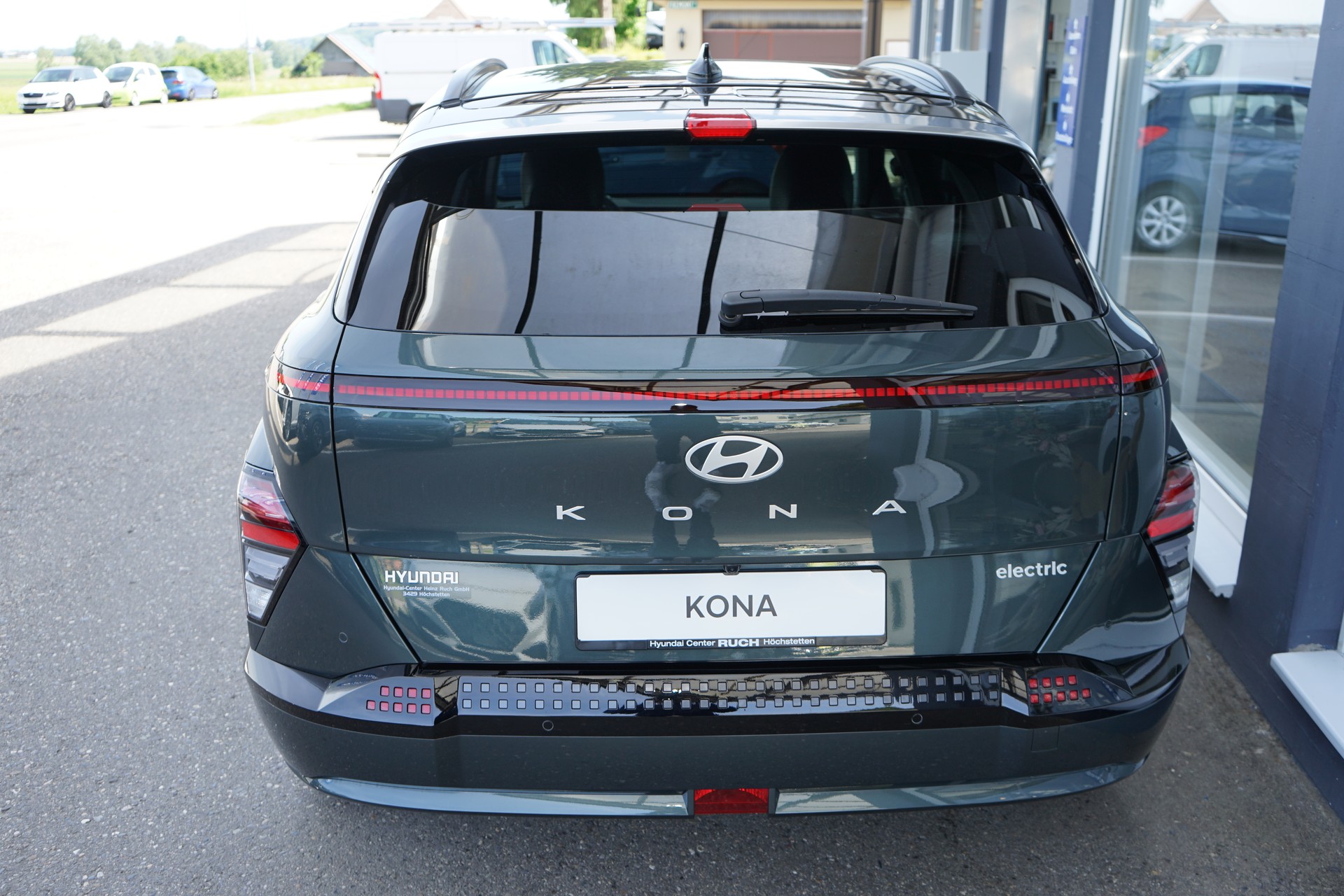 HYUNDAI Kona EV 65.4 kWh Vertex-image-6
