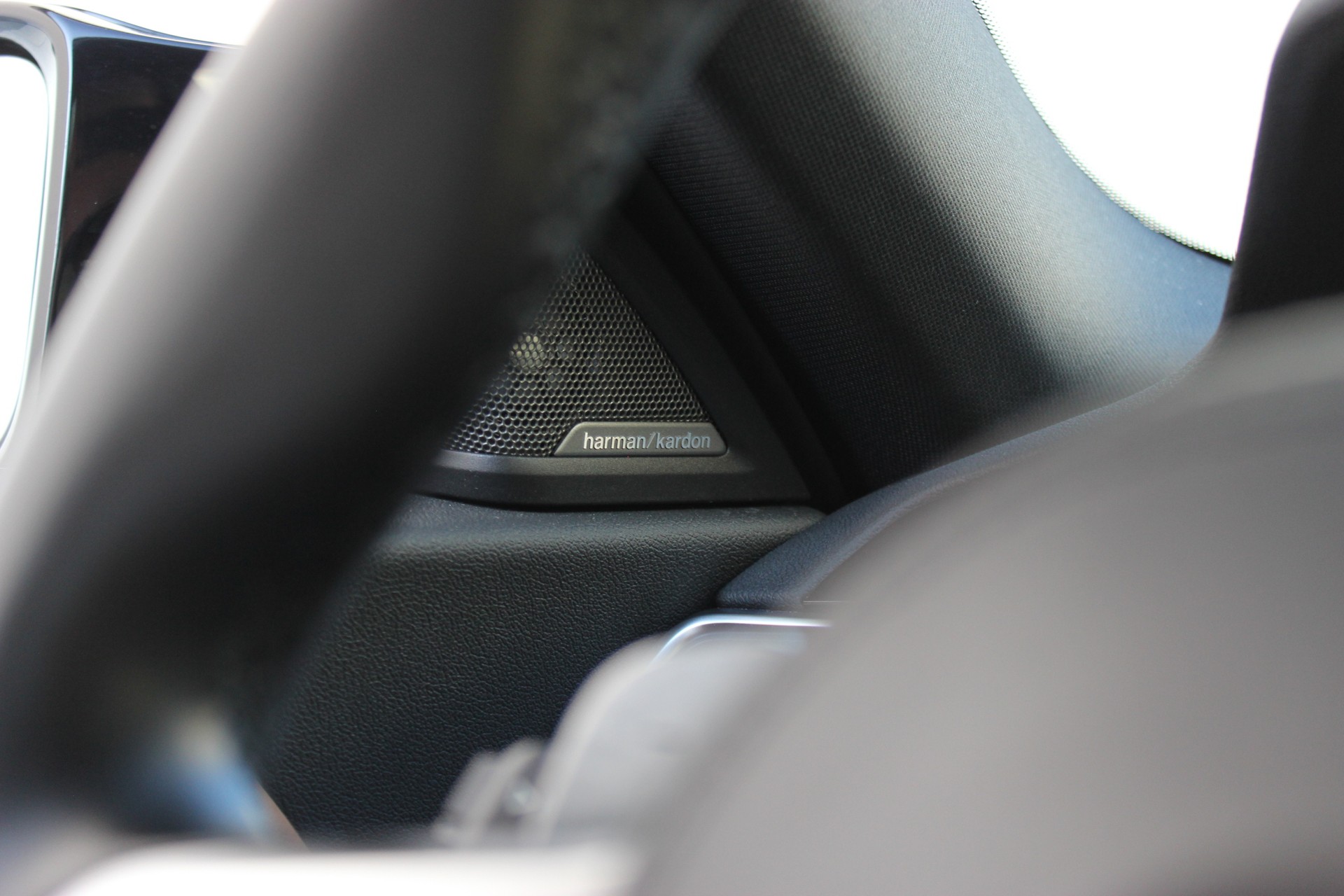 BMW M240i xDrive *BROOKLYN GRAU METALLIC*-image-21