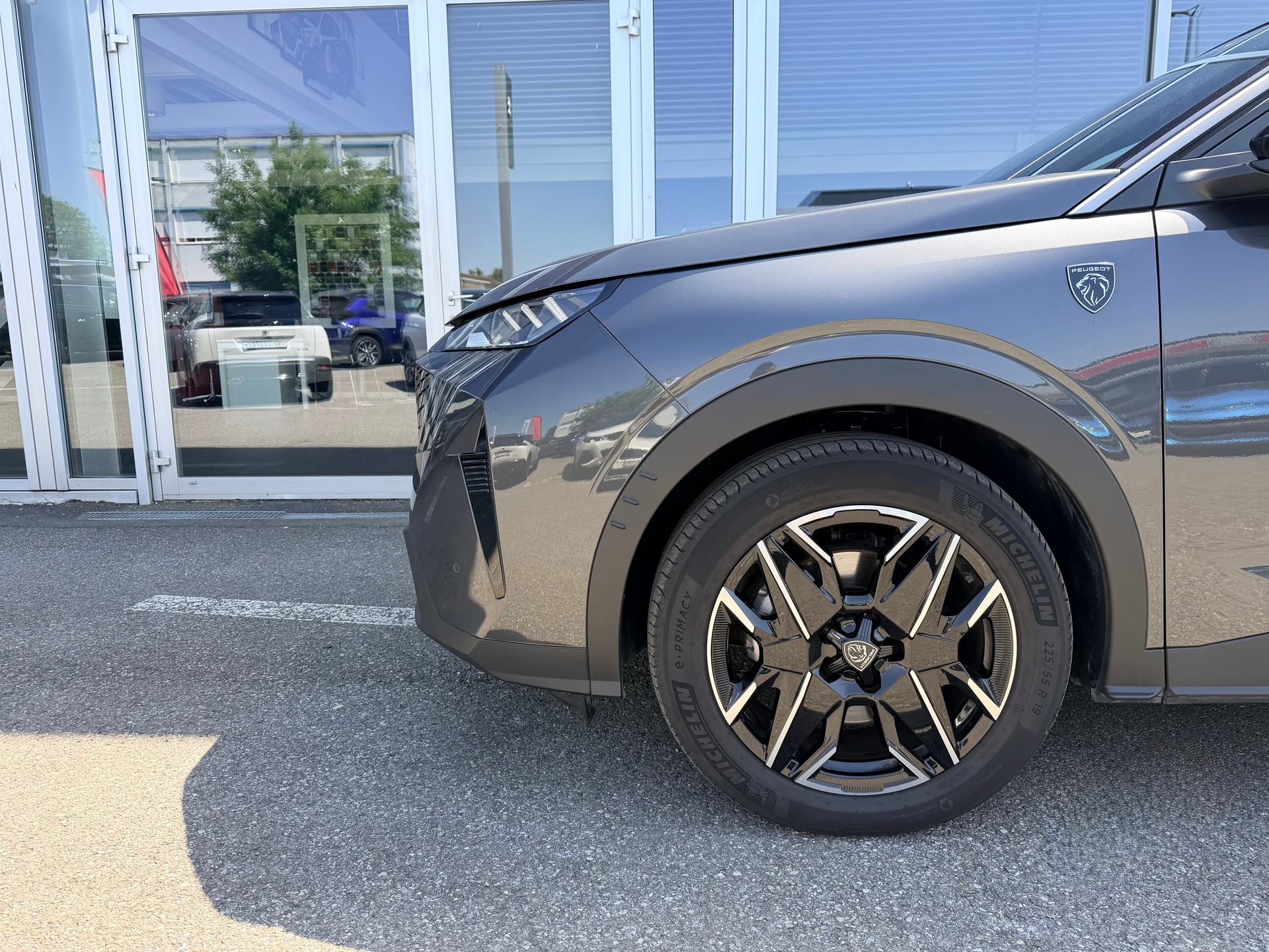 PEUGEOT 5008 145 Hybrid e-DCS6 GT-image-5