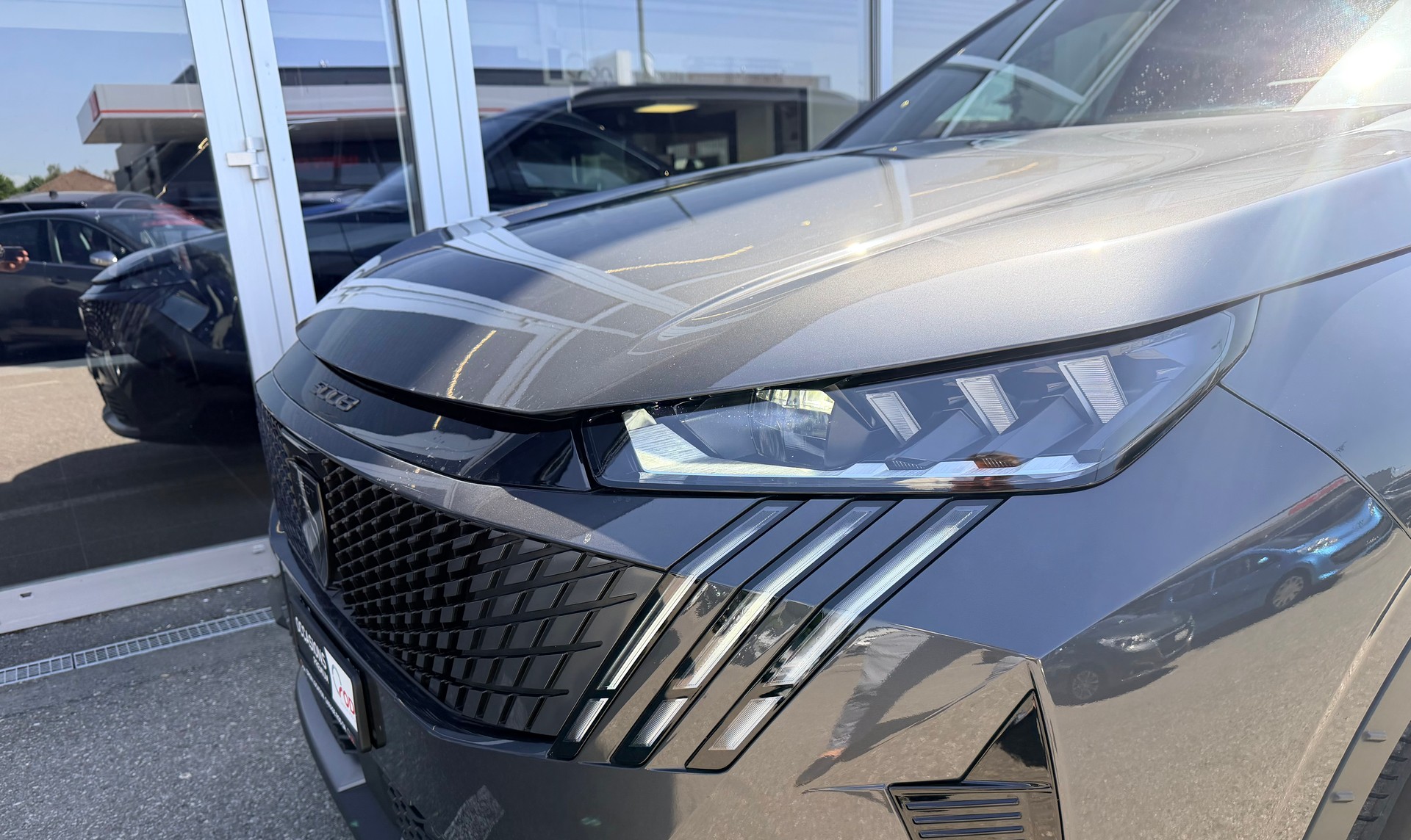 PEUGEOT 5008 145 Hybrid e-DCS6 GT-image-6