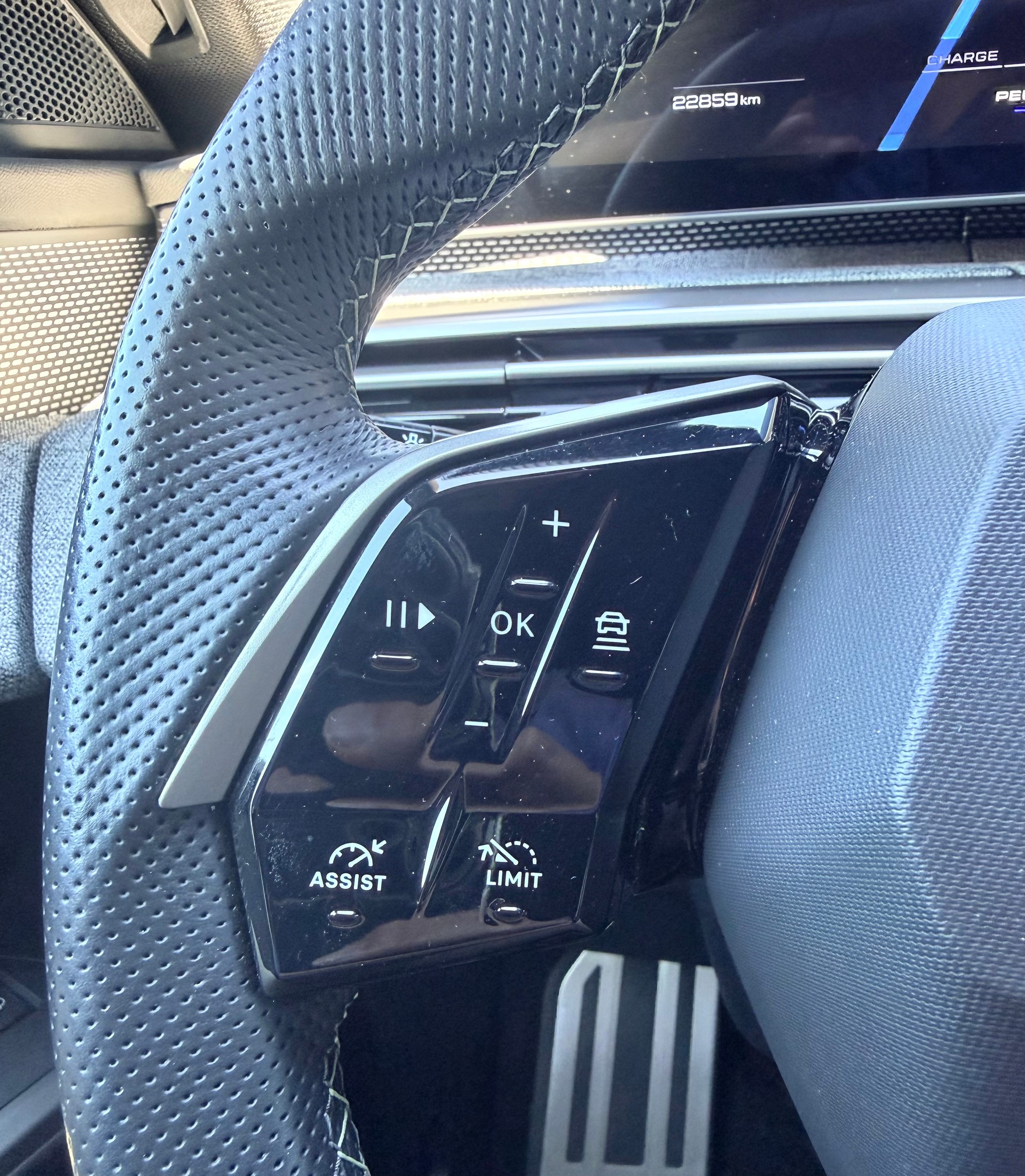 PEUGEOT 5008 145 Hybrid e-DCS6 GT-image-23