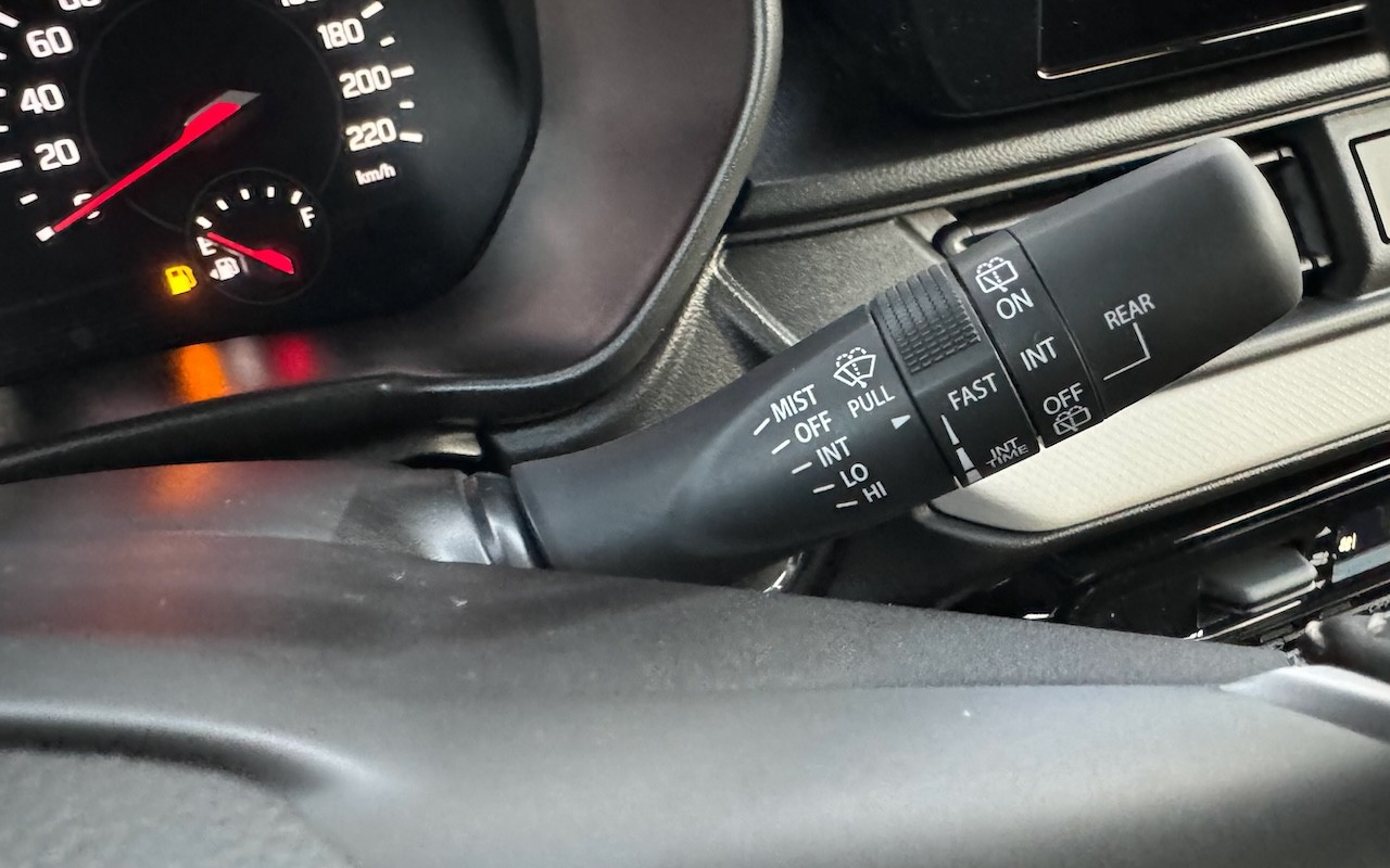 SUZUKI NEW SWIFT 1.2 COMPACT+ HYBRID 4X4-image-15